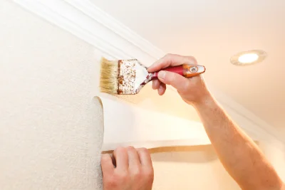 Pose de papier peint à Breux-Jouy — revêtements muraux et toiles de verre